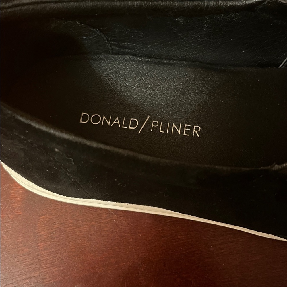 Donald Pliner Black Genuine Suede Sneakers w/Tassel - Picture 7 of 10